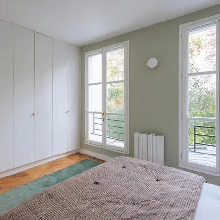 Apartment Modern Rustic-style 7th Arrondissement! *