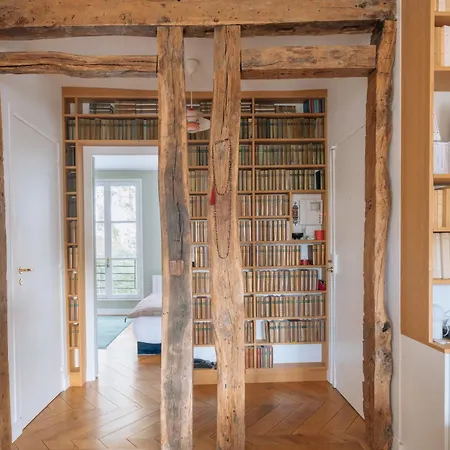 Modern Rustic-style 7th Arrondissement! Apartment Paris