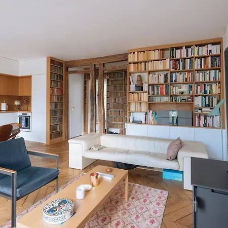 Modern Rustic-style 7th Arrondissement! Apartment Paris